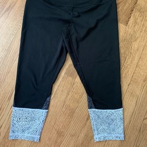 Zella Capri workout pants